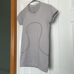 Lululemon Swiftly Tech Short-Sleeve Shirt 2.0